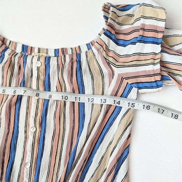 ⭐ Lily White Striped Tie-Front Blouse - Picture 8 of 8